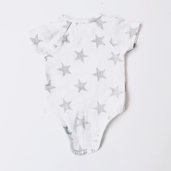 aden + anais star print kimono onesie size… - Picture 3 of 3